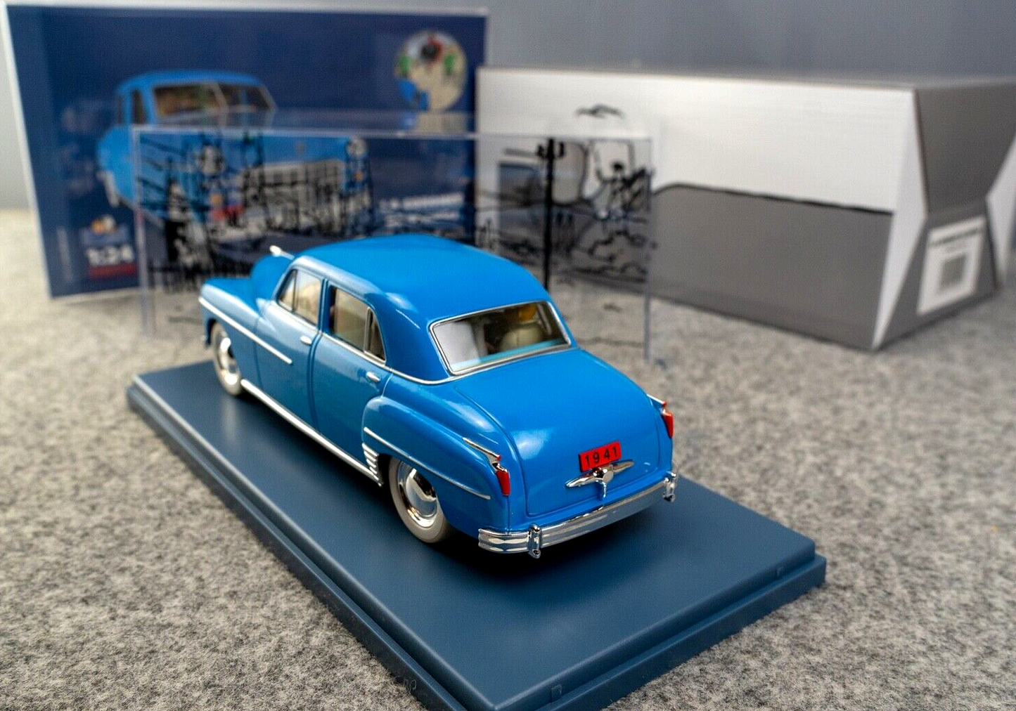 VOITURE TINTIN 1/24 29945 Dodge Coronet: Destination Moon Hachette Model Car #45