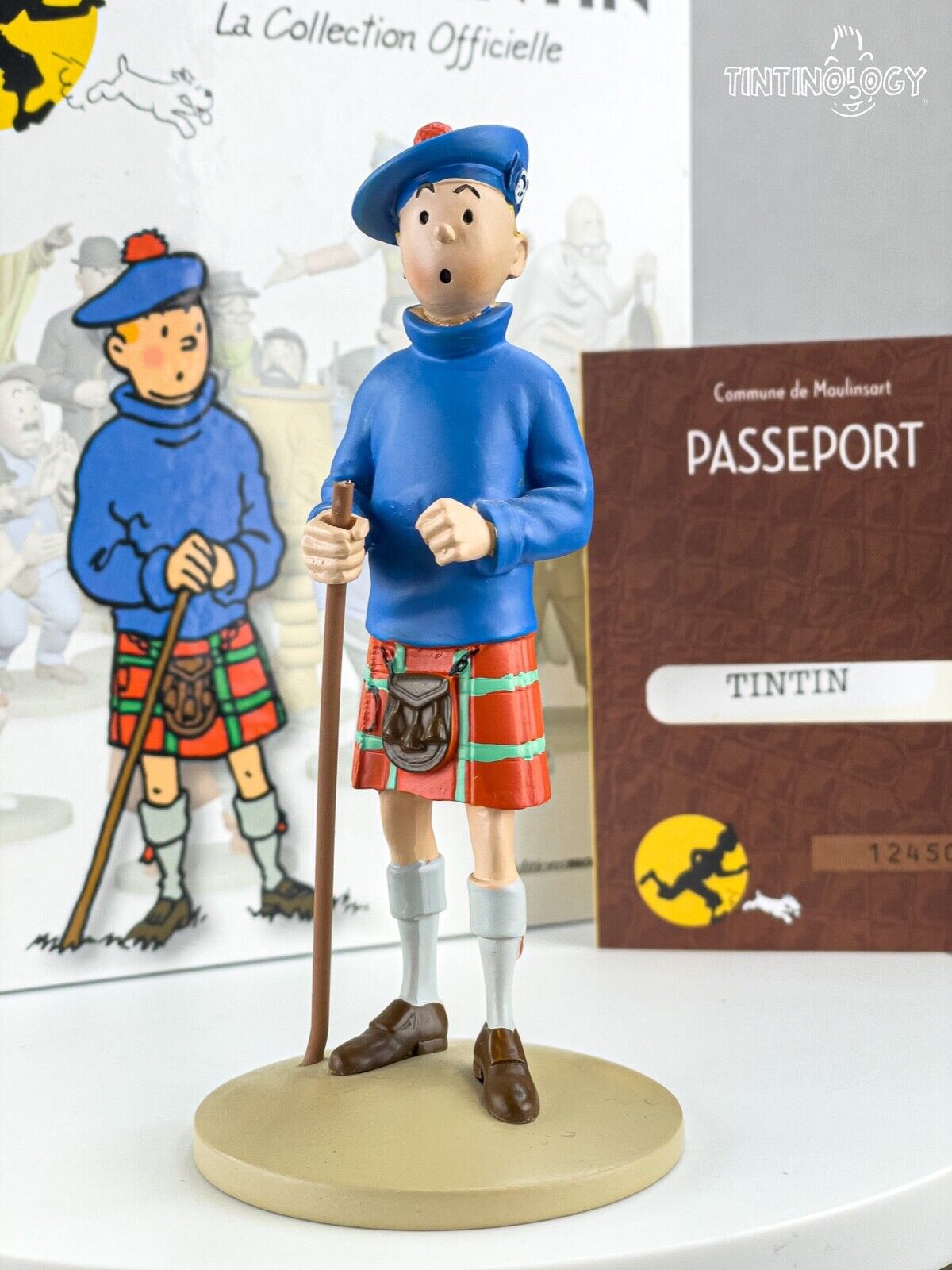 Tintin Figurines #22 Tintin in kilt - The Black Island Herge model Moulinsart Figure
