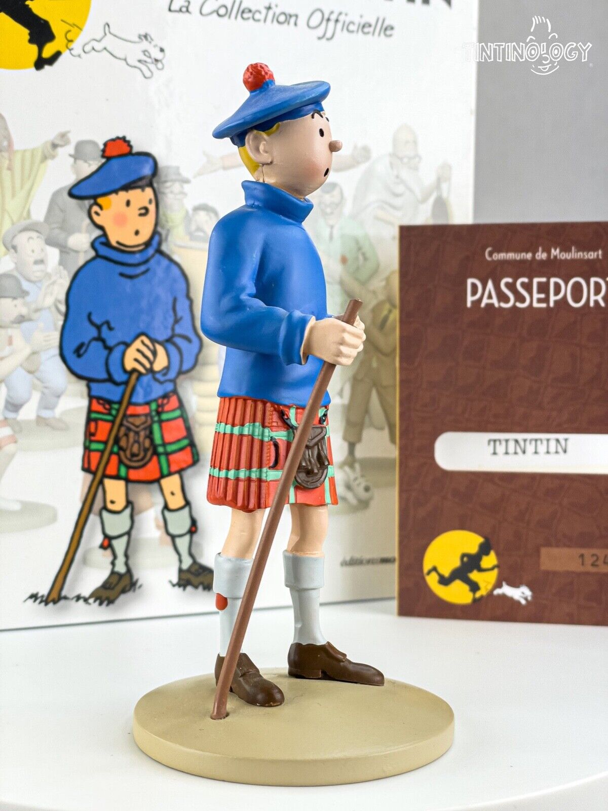 Tintin Figurines #22 Tintin in kilt - The Black Island Herge model Moulinsart Figure