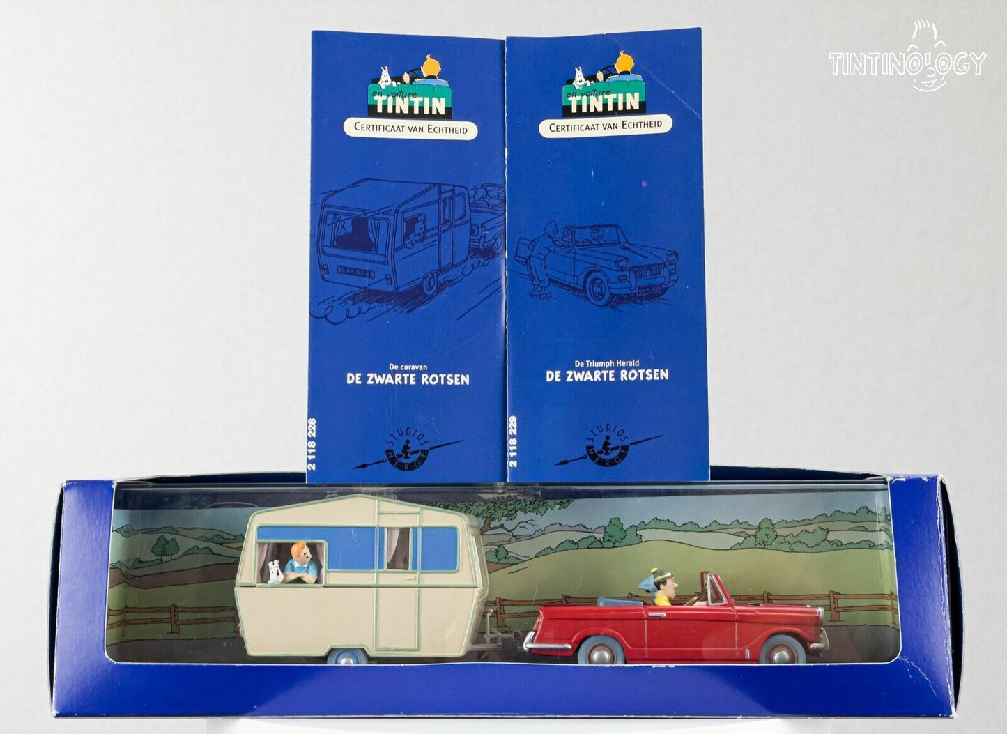 Atlas Tintin Cars # 28 & 29 Triumph Herald + Caravan Black Island Herge model Voiture 1/43 Scale