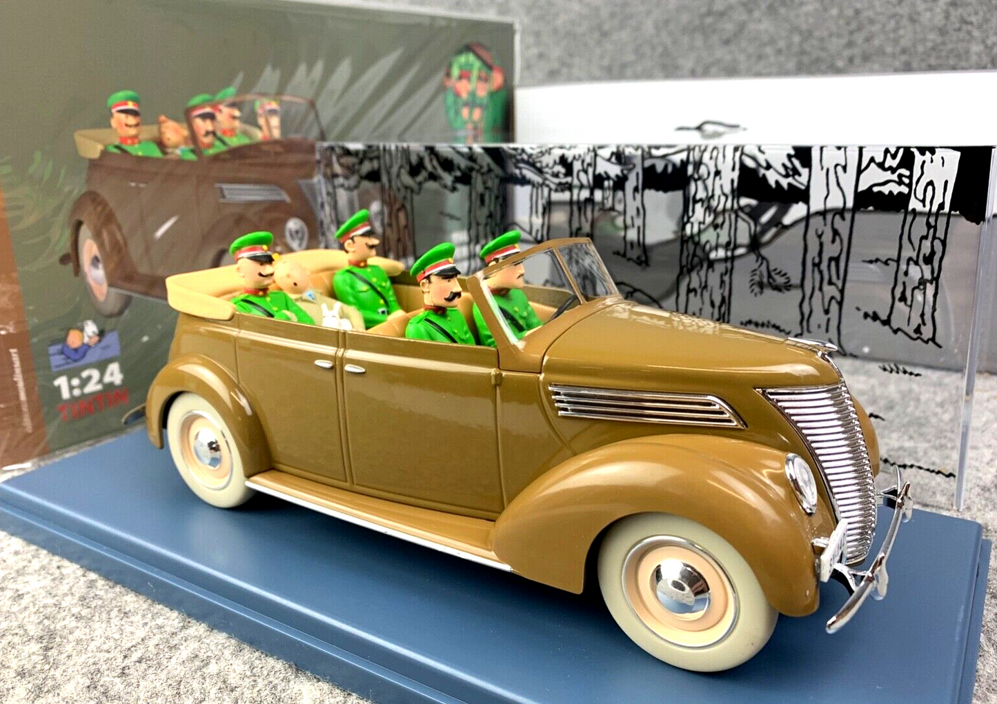 VOITURE TINTIN 1/24 29950 Brown Ford V8: Ottokars Sceptre Hachette Model car #50