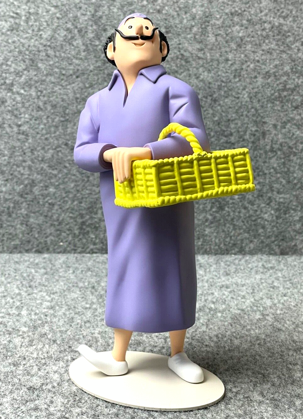 Statuette Moulinsart 46020 "Oliveira" Musee Imaginaire 2022 Tintin 24cm Resin Model