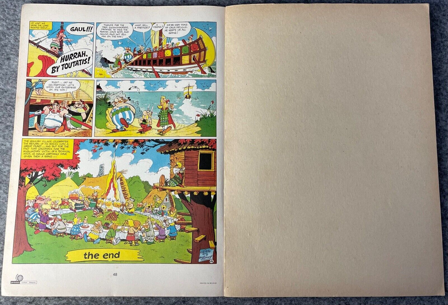 Asterix & the Gladiator - 1970s Hodder/Dargaud UK Edition Paperback Book Uderzo