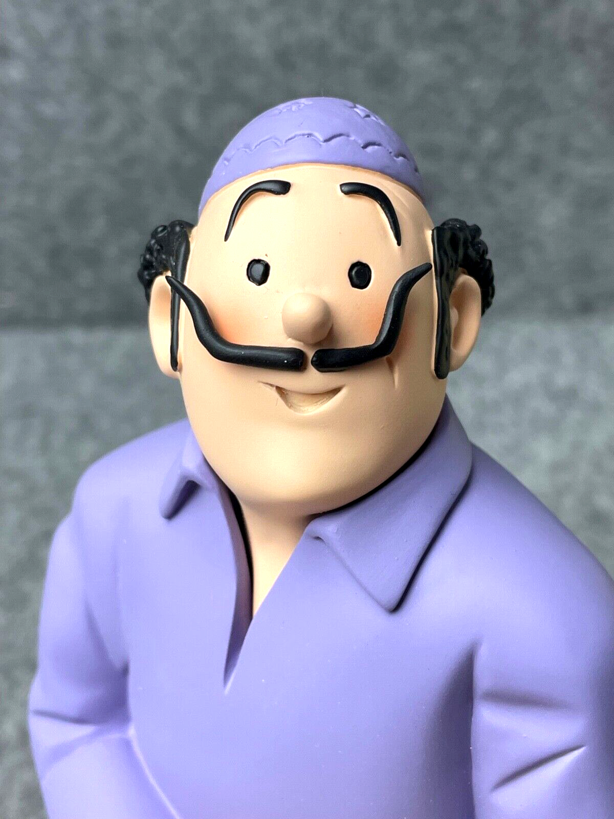 Statuette Moulinsart 46020 "Oliveira" Musee Imaginaire 2022 Tintin 24cm Resin Model