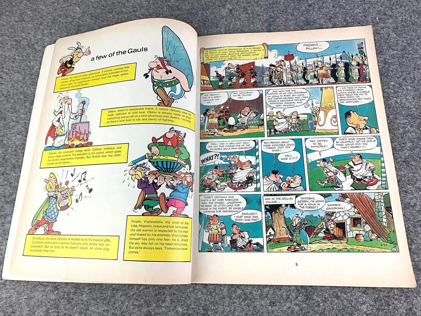 Asterix & the Gladiator - 1970/80s Hodder/Dargaud UK Edition Paperback Book Uderzo