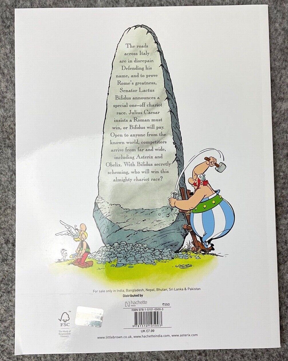 Asterix & Chariot Race - 2000s Orion/Sphere UK Edition Paperback Book EO Uderzo