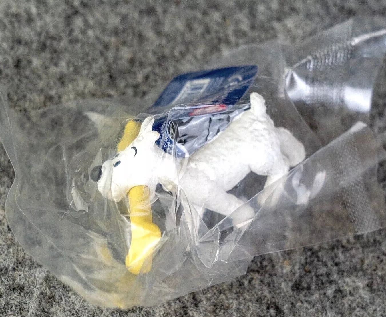 Moulinsart Model Figure Tintin - Snowy with Bone 3cm 42504 ML Figurine 2009