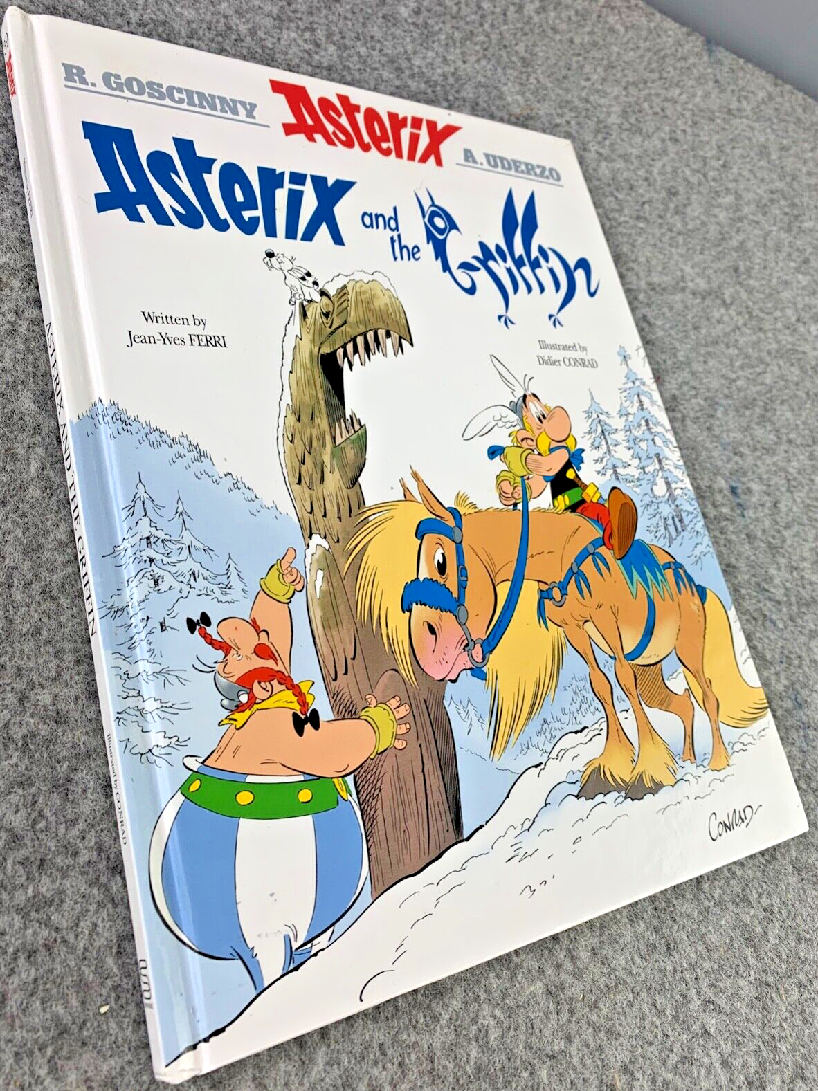 Asterix and the Griffin - 2021 Sphere 1st UK Edition Hardback Book EO Uderzo