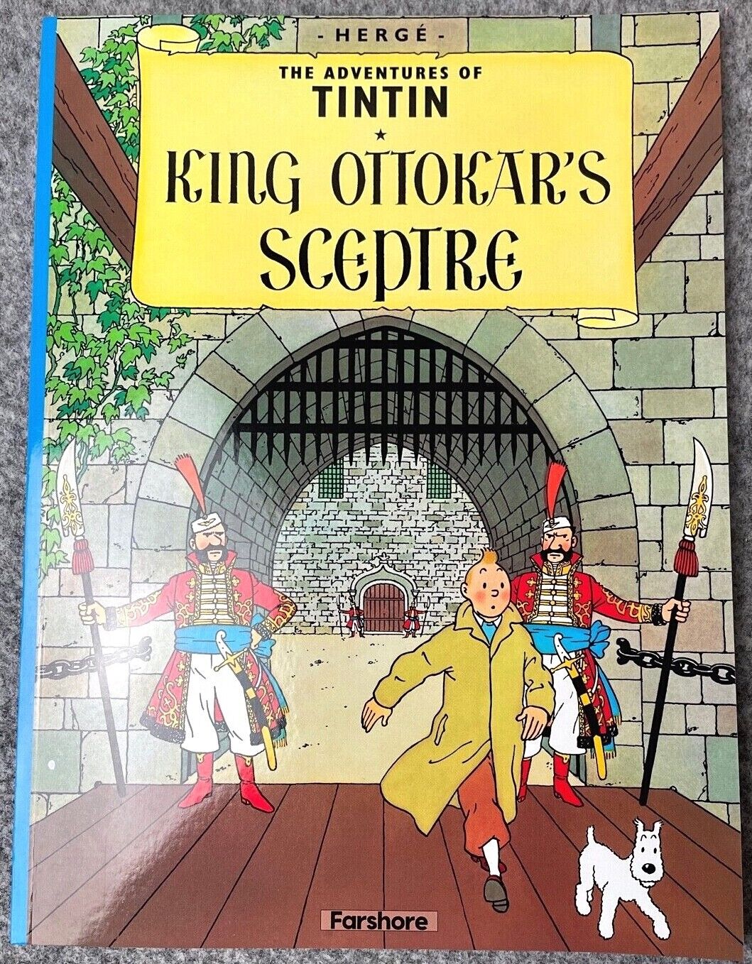 King Ottokar’s Sceptre - Tintin Farshore 2000s UK Edition Book Paperback Herge