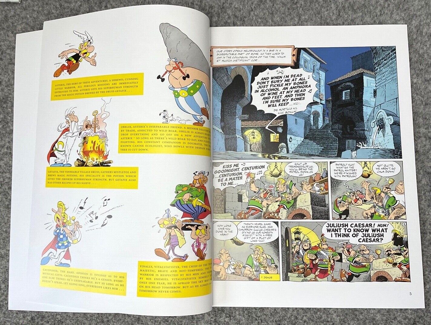 Asterix & Caesars Gift - 2000s Orion/Sphere UK Edition Paperback Book EO Uderzo