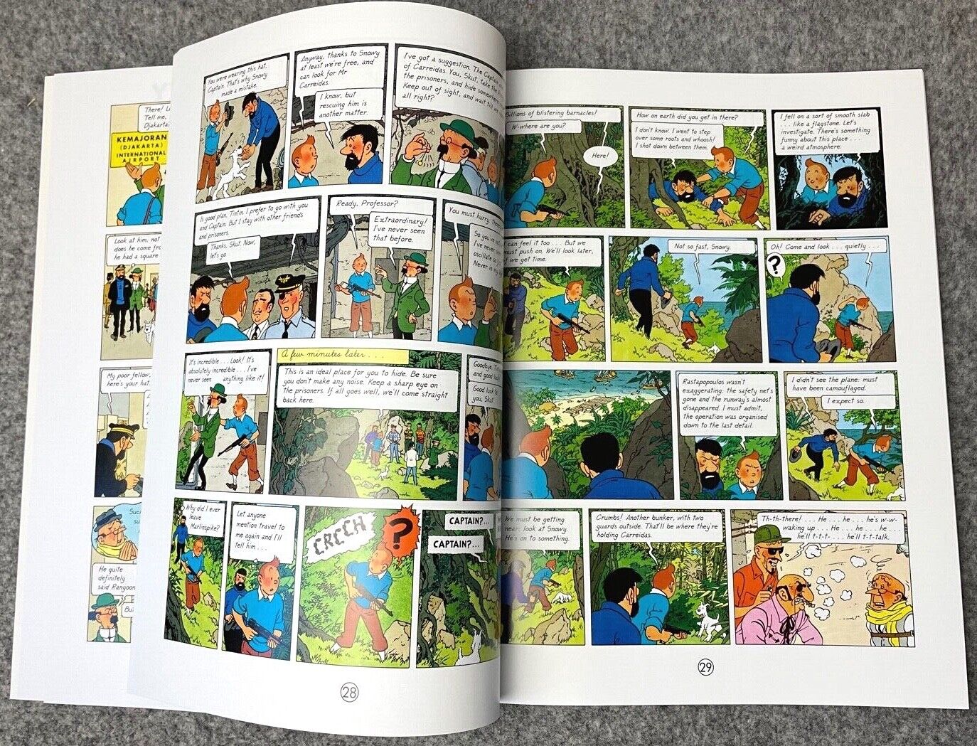 Flight 714 - Tintin Farshore 2000s UK Edition Book Paperback Herge