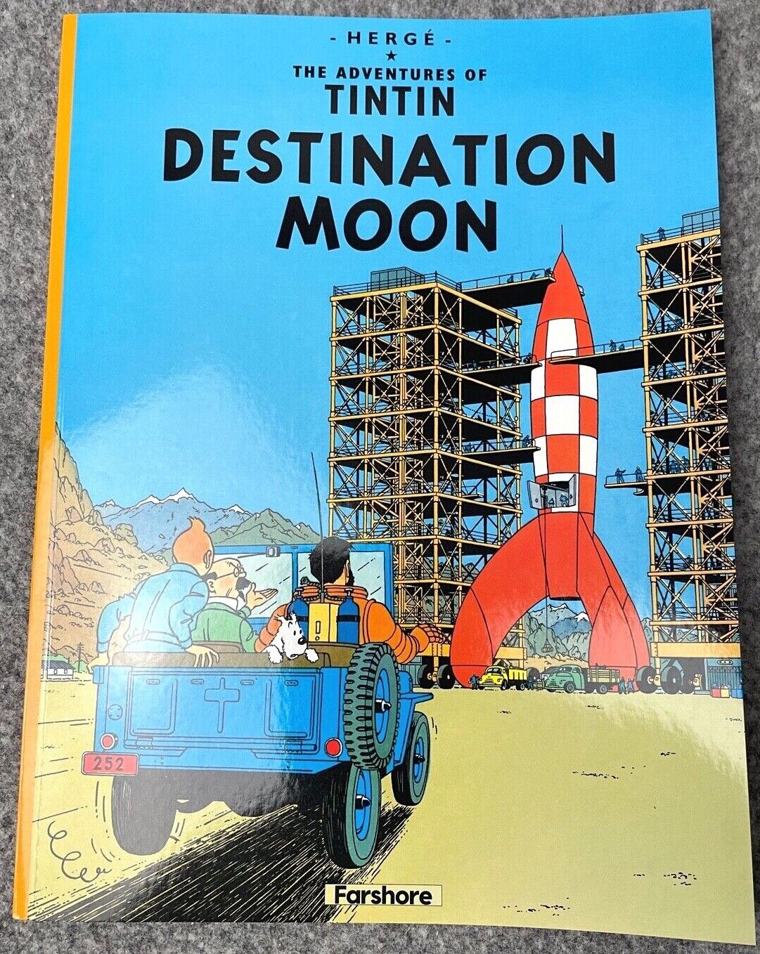 Destination Moon - Tintin Farshore 2000s UK Edition Book Paperback Herge