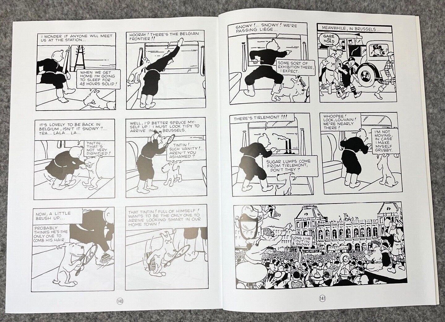 In the Land of the Soviets - Farshore 2000s UK Edition Tintin Book Paperback Herge