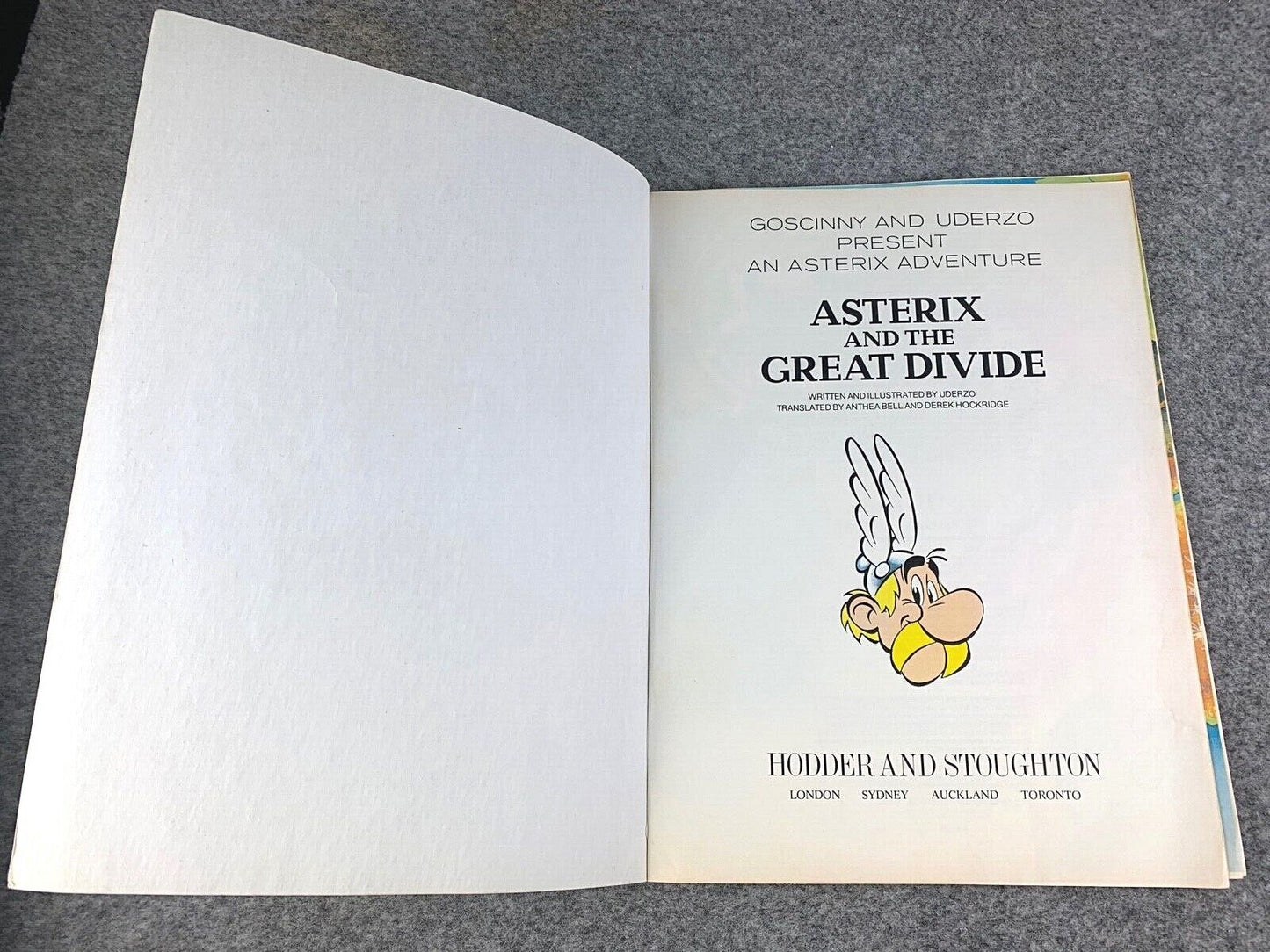 Asterix & the Great Divide - 1987 Hodder/Dargaud UK Edition PB Book EO Uderzo
