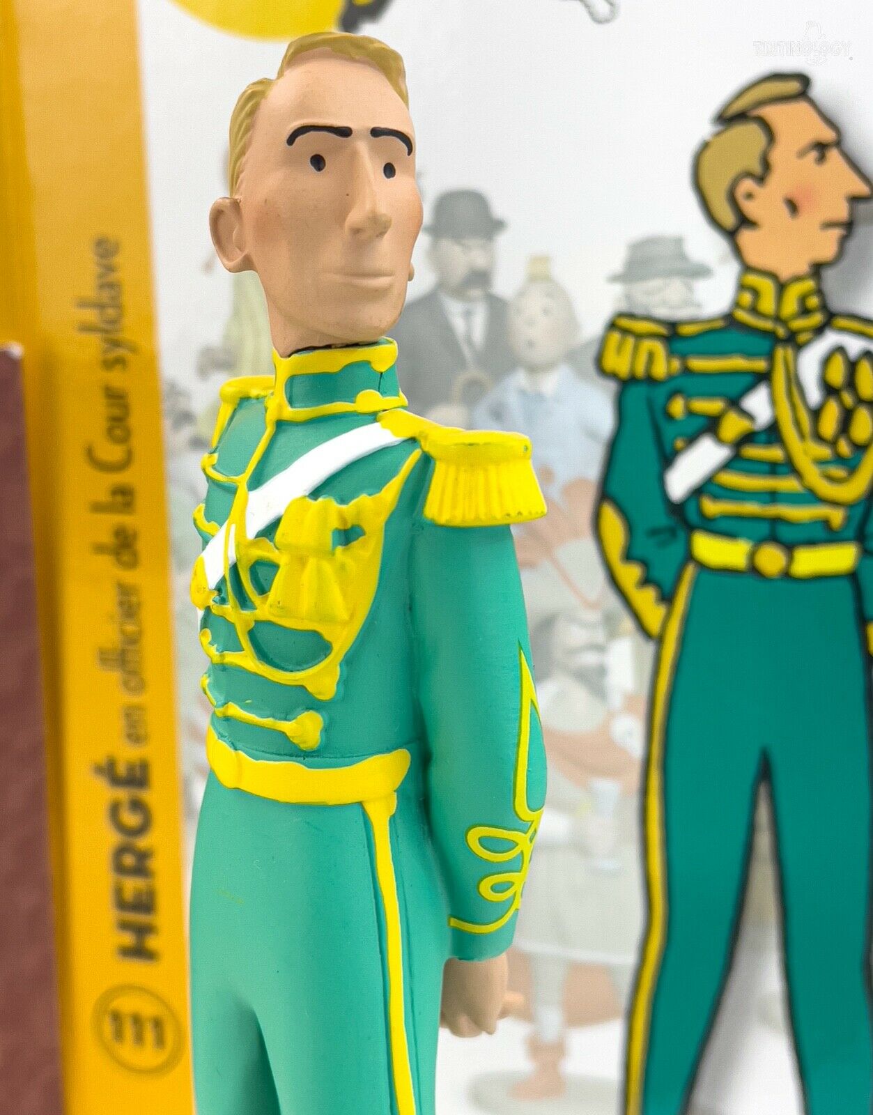 Tintin Figurines Officielle #111 Herge in Uniform: Ottokars Sceptre Resin Model