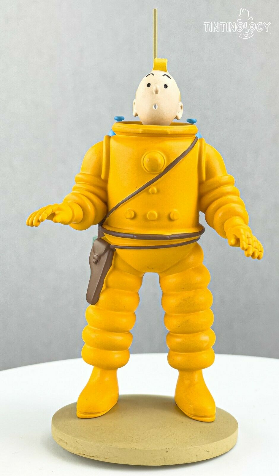 Tintin Figurines Officielle # 7 Tintin in Spacesuit - Moon Herge model ML Figure