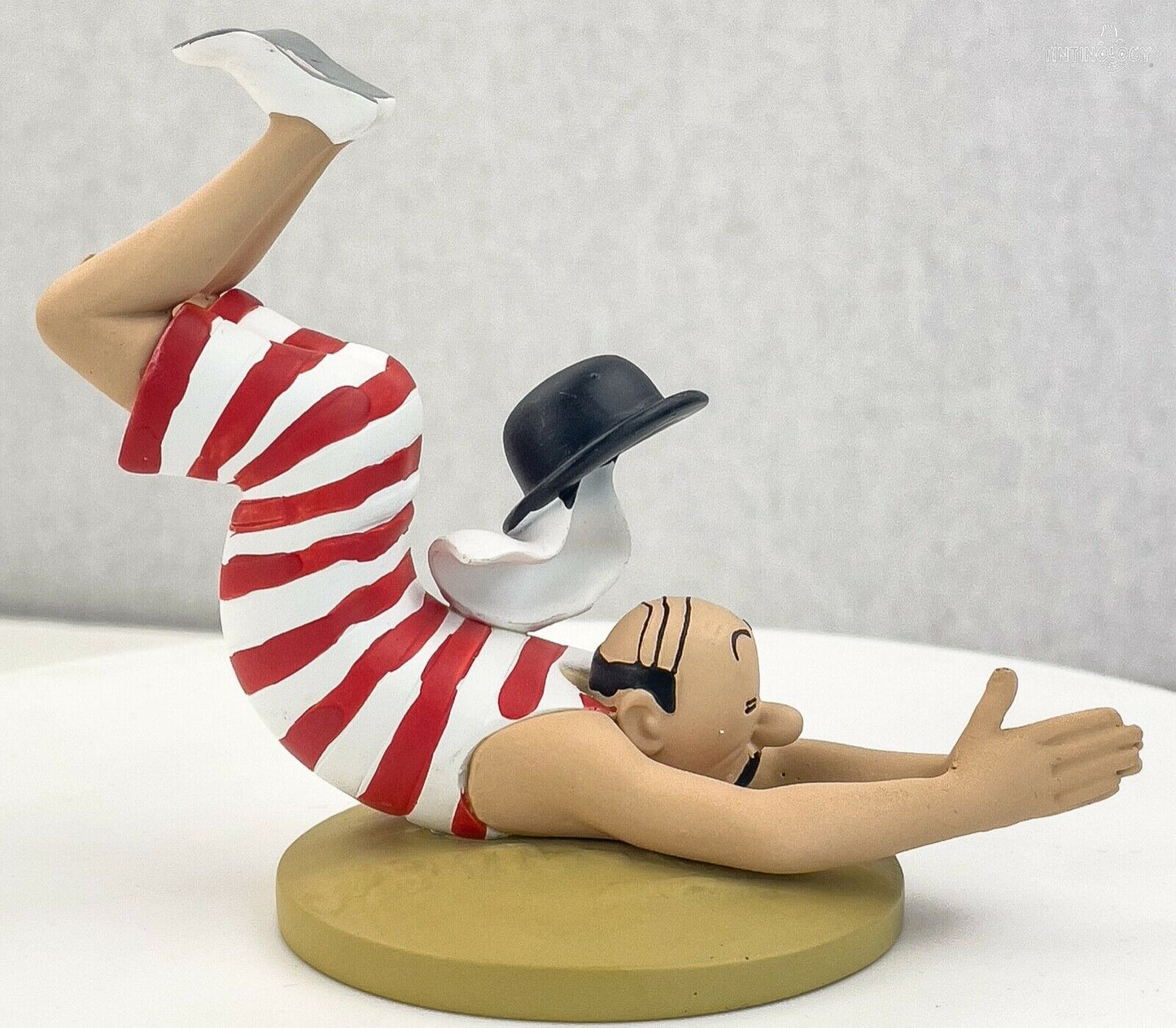 Tintin Figurines Officielle #55 Thomson Diving: Black Gold Herge Resin Figure