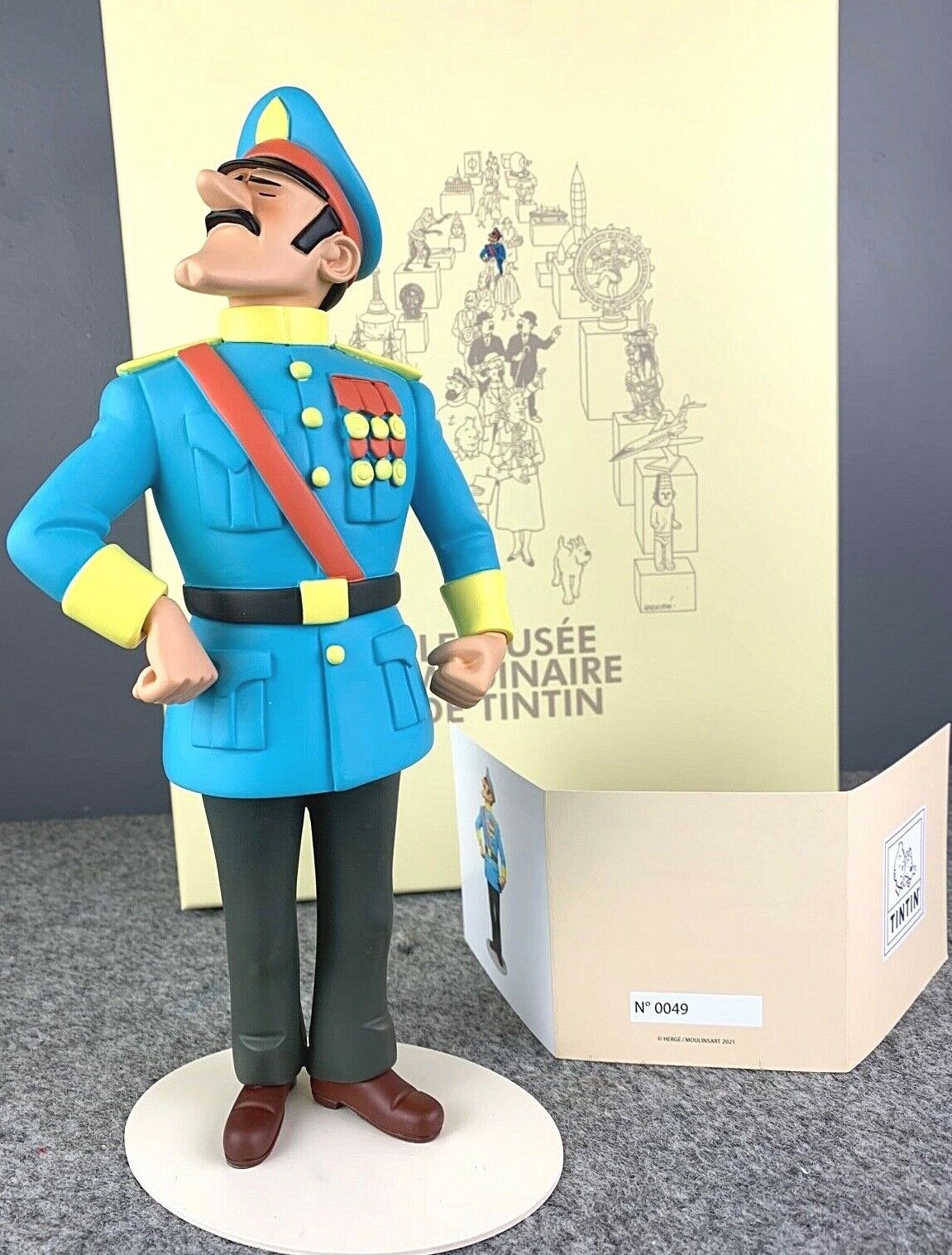 Statuette Moulinsart 46018 General Alcazar Musee Imaginaire 2021 Tintin Resin