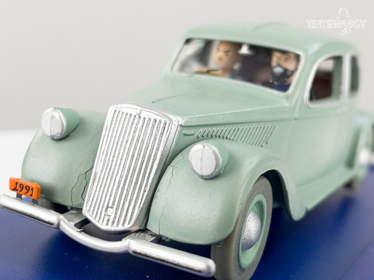 ATLAS TINTIN CAR # 20 Lancia Aprilia Land Black Gold Herge model car 1/43 Scale