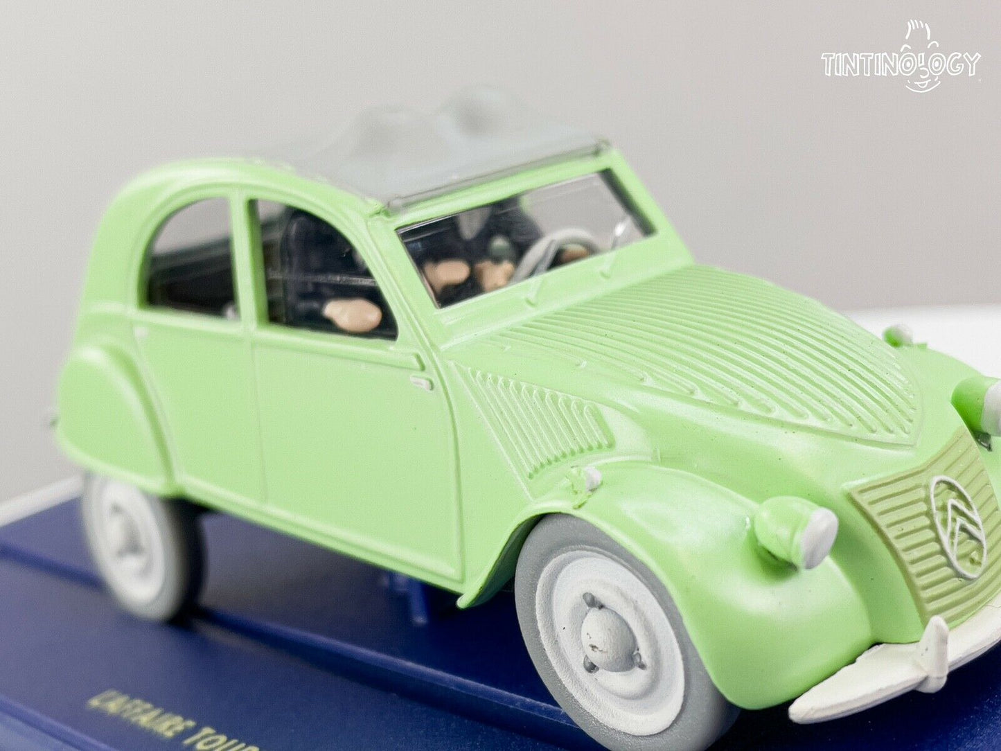 ATLAS TINTIN CAR # 6 Citroen 2CV - Calculus Affair Herge model 1/43 Scale