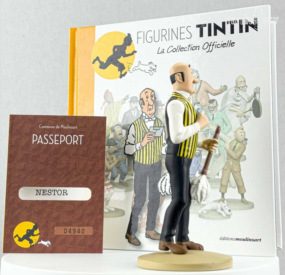 Tintin Figurines Officielle # 31 Nestor with Duster Herge model ML Figure