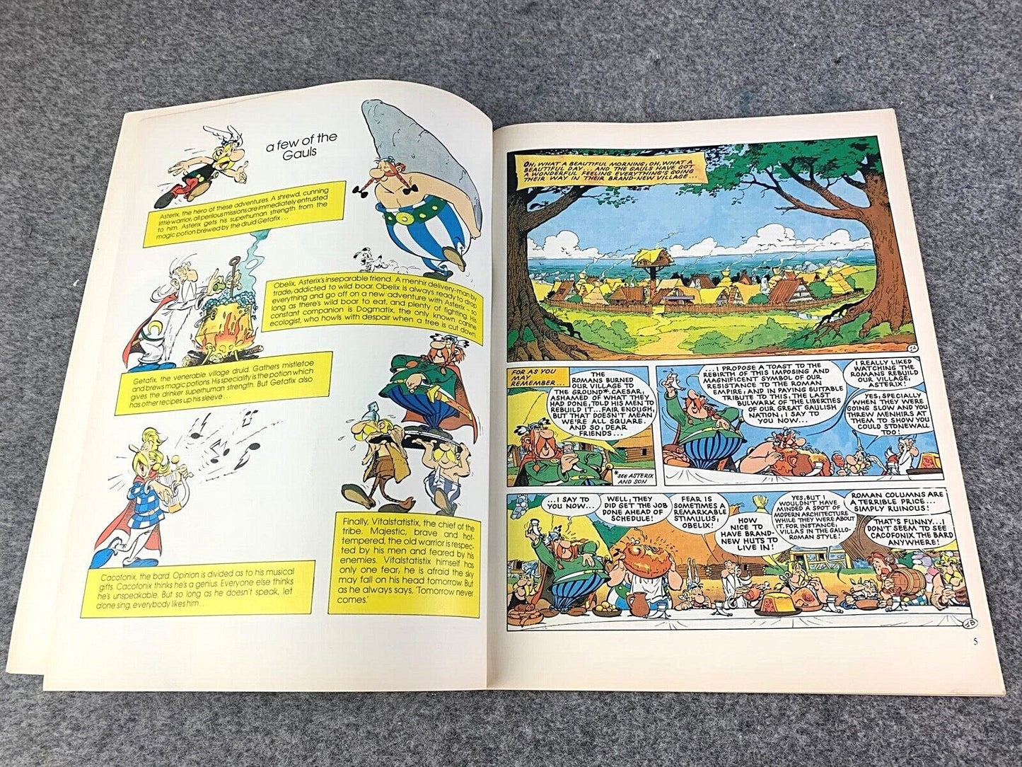 Asterix & the Magic Carpet - 1970/80s Hodder/Dargaud UK Edition Paperback Book Uderzo