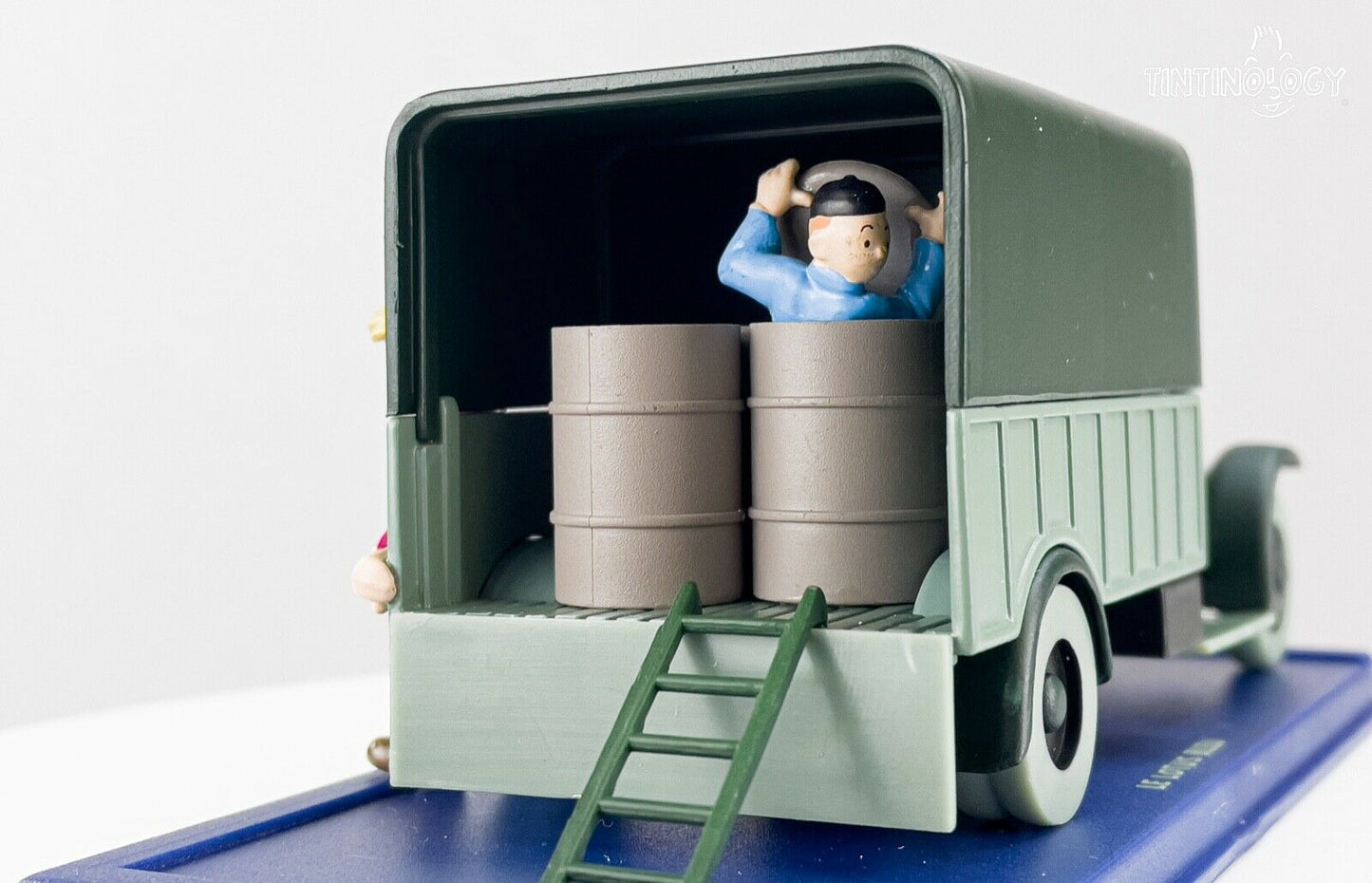 ATLAS TINTIN CAR # 53 Green Truck: Blue Lotus Herge model car 1/43 Scale Voiture