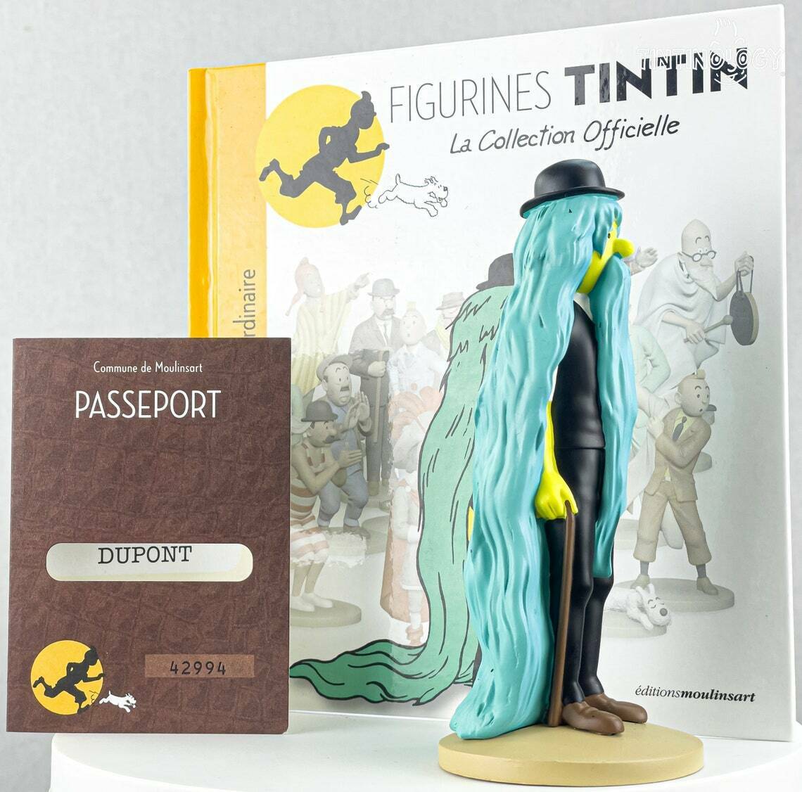 Tintin Figurines Officielle # 15 Thomson Green hair: Moon Herge resin Model