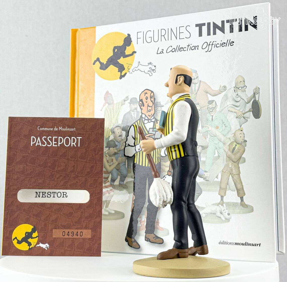 Tintin Figurines Officielle # 31 Nestor with Duster Herge model ML Figure