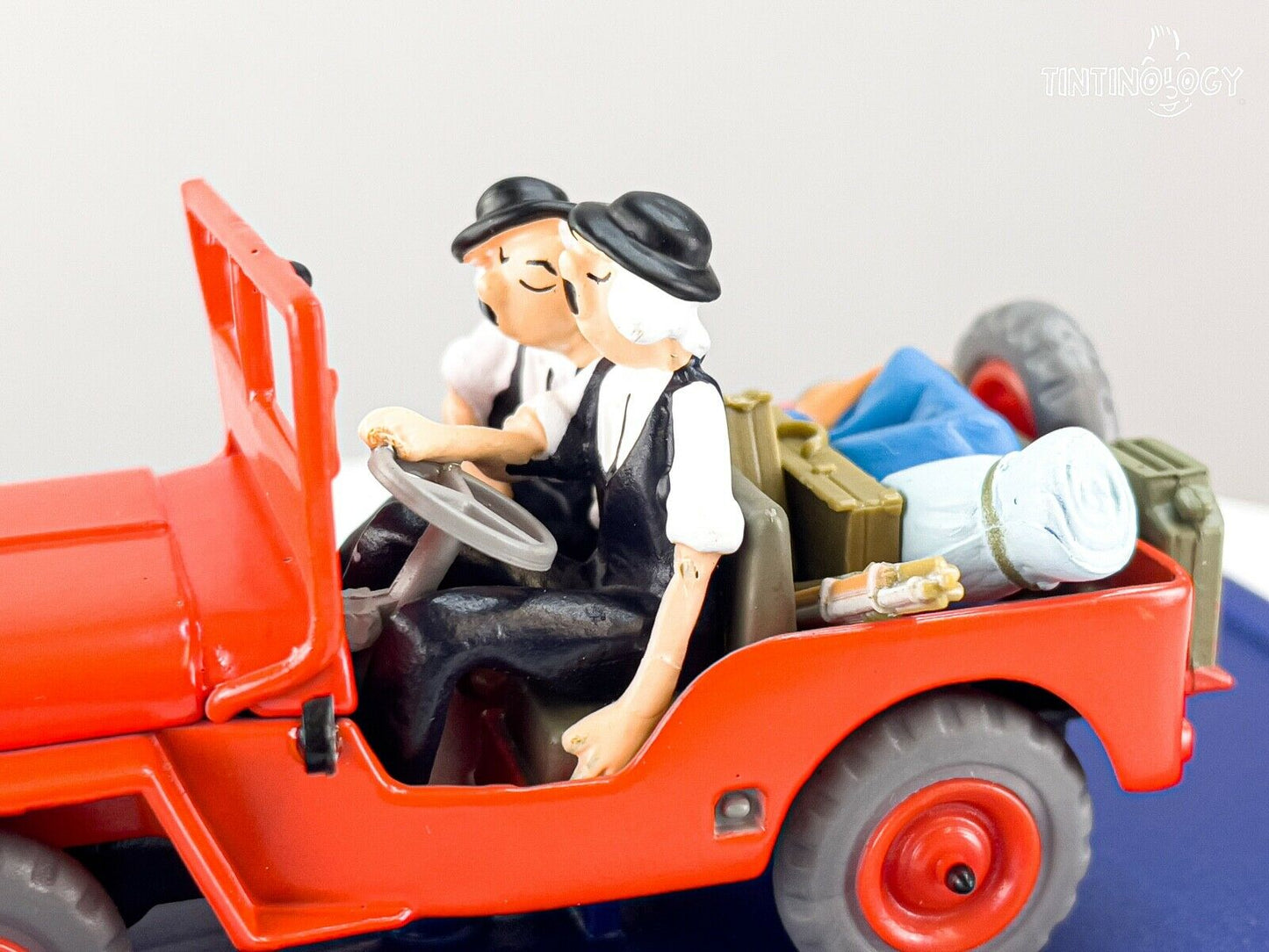 ATLAS TINTIN CAR # 7 Willys Jeep - Black Gold Herge model car 1/43 Scale Voiture