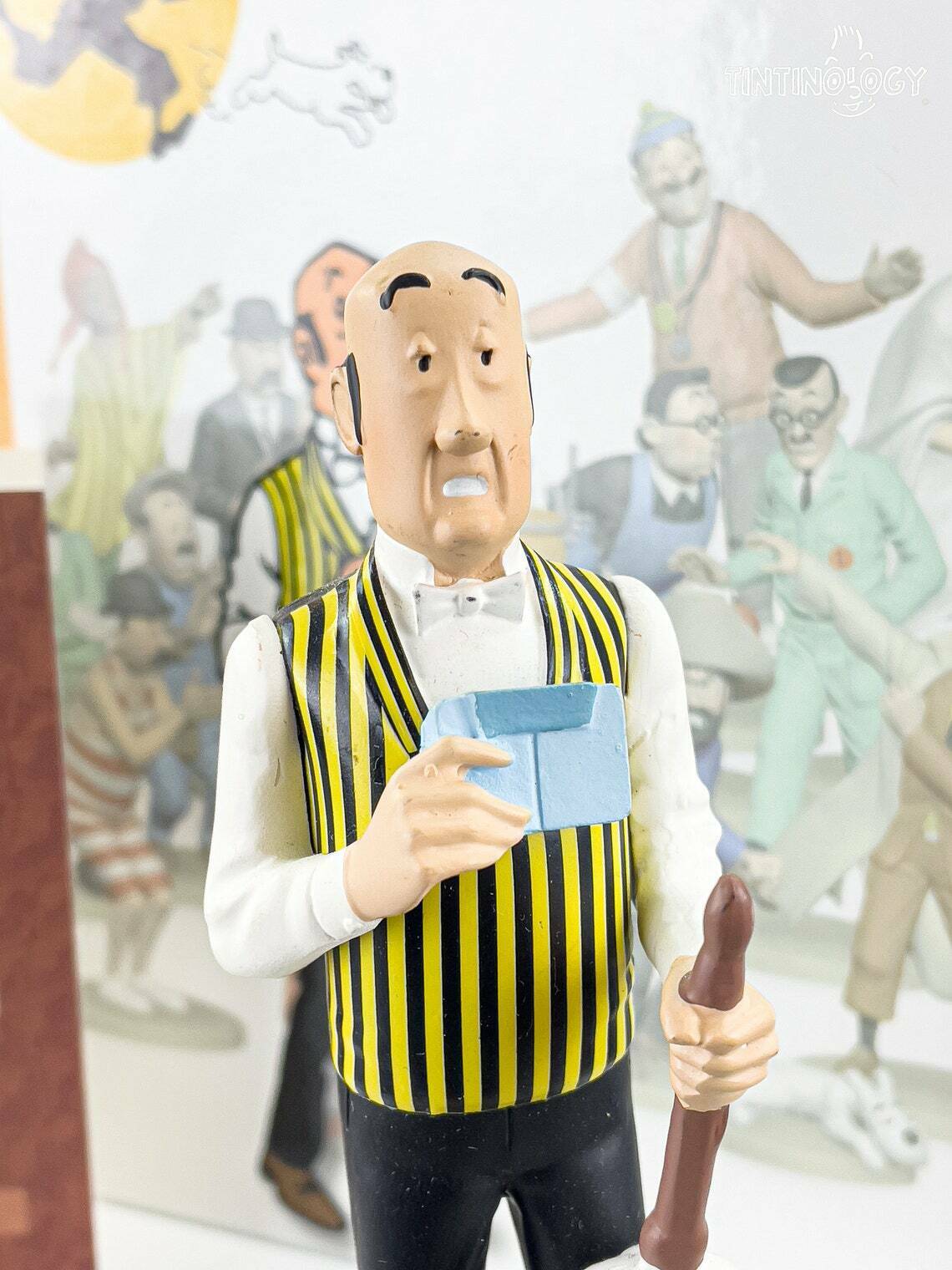 Tintin Figurines Officielle # 31 Nestor with Duster Herge model ML Figure