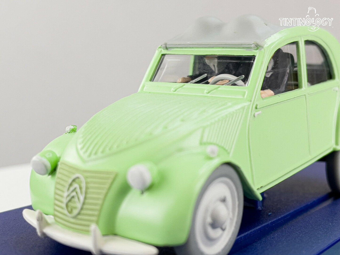 ATLAS TINTIN CAR # 6 Citroen 2CV - Calculus Affair Herge model 1/43 Scale
