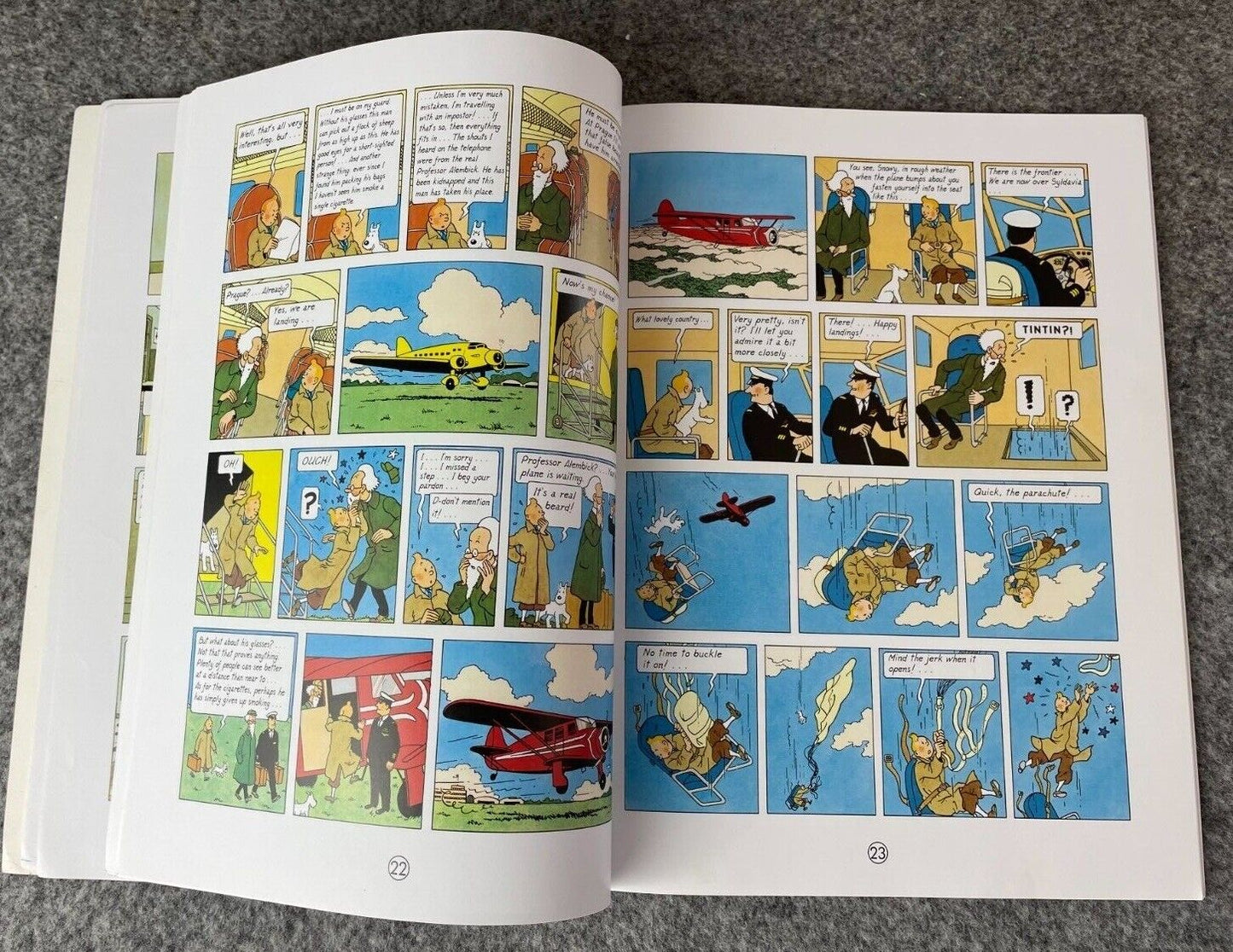 King Ottokar's Sceptre Tintin Book Egmont UK Paperback Edition