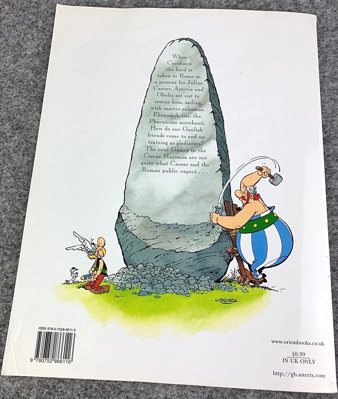Asterix the Gladiator - 2000s Orion/Sphere UK Edition Paperback Book EO Uderzo