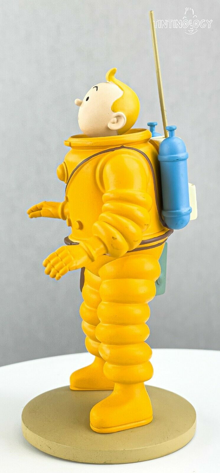 Tintin Figurines Officielle # 7 Tintin in Spacesuit - Moon Herge model ML Figure
