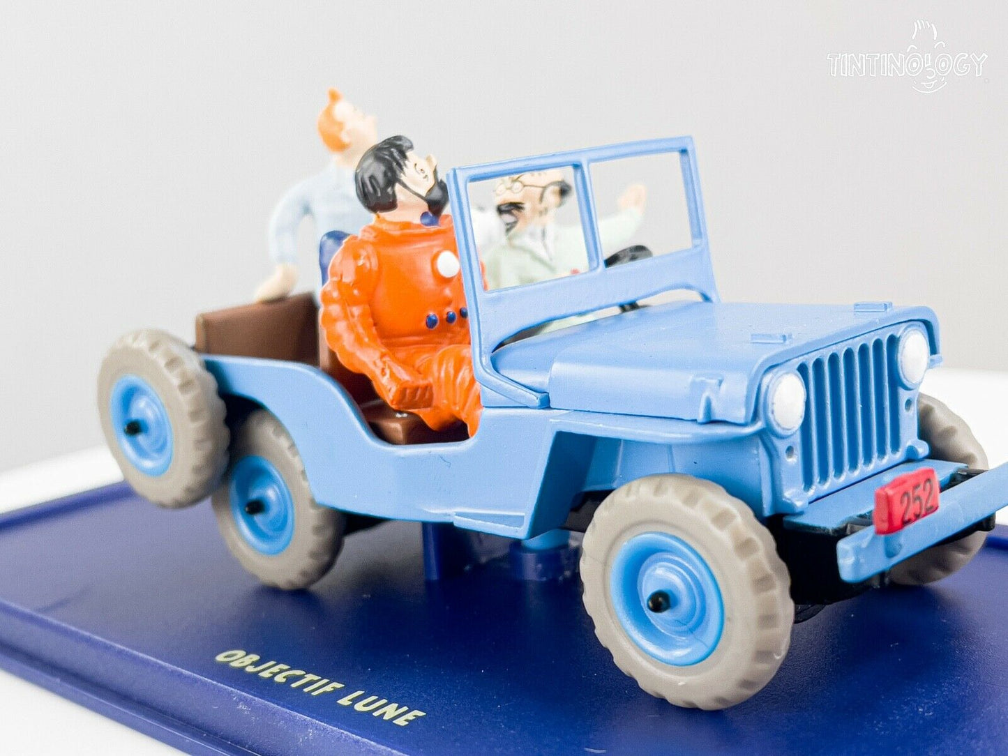 ATLAS TINTIN CAR # 1 Willys Jeep - Destination Moon Herge model car 1/43 Scale