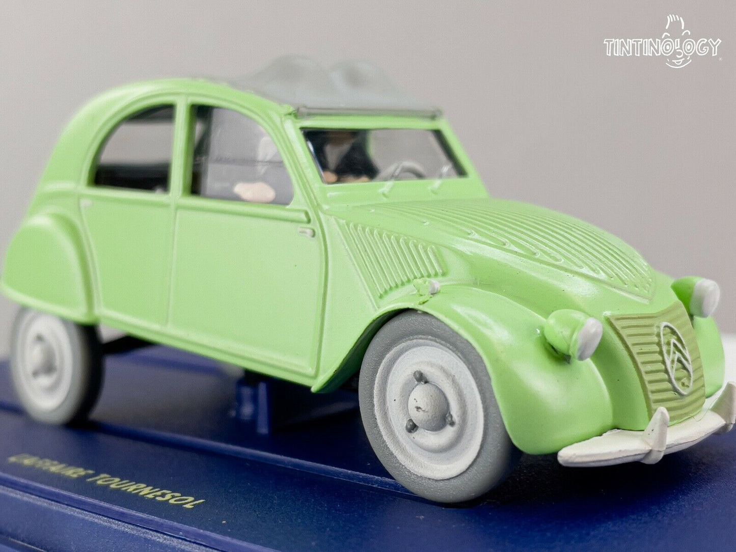 ATLAS TINTIN CAR # 6 Citroen 2CV - Calculus Affair Herge model 1/43 Scale