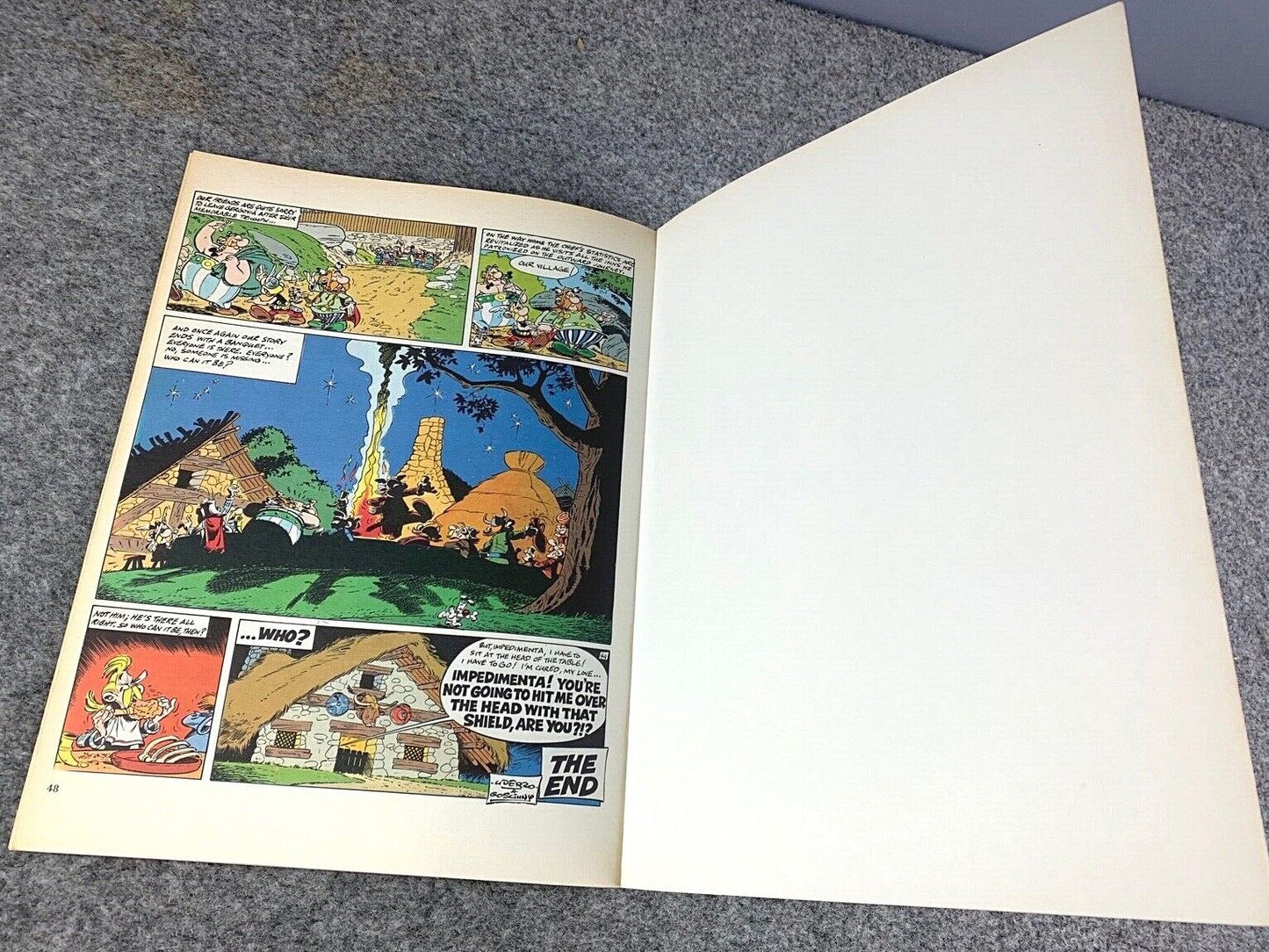 Asterix & the Chieftain's Shield - 1970/80s Hodder/Dargaud UK Edition Paperback Book Uderzo