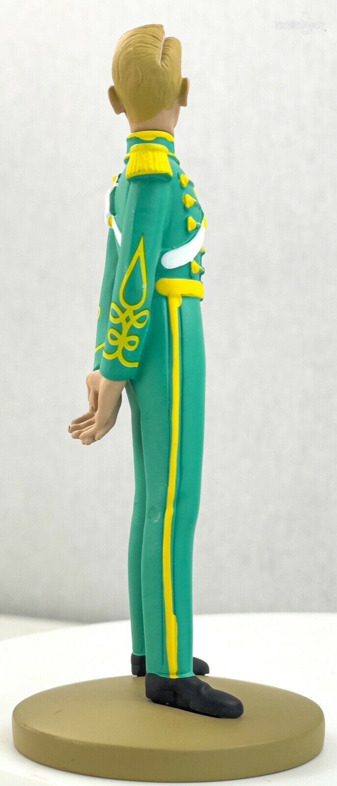 Tintin Figurines Officielle #111 Herge in Uniform: Ottokars Sceptre Resin Model
