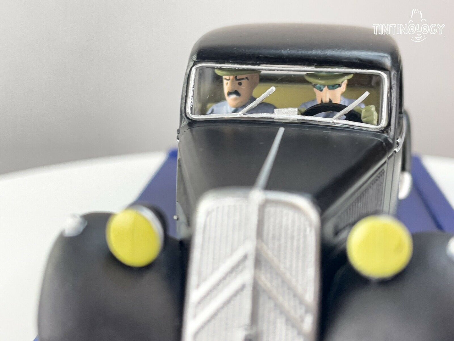 ATLAS TINTIN CAR #22 Citroen 15/6 Calculus Affair Herge model 1/43 Scale Voiture