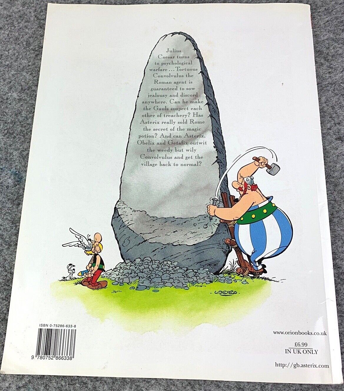 Asterix & Roman Agent - 2000s Orion/Sphere UK Edition Paperback Book EO Uderzo