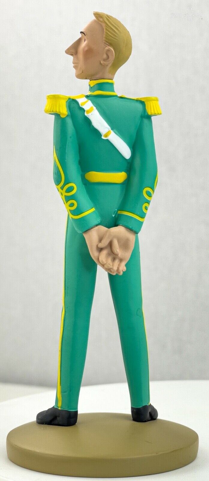 Tintin Figurines Officielle #111 Herge in Uniform: Ottokars Sceptre Resin Model