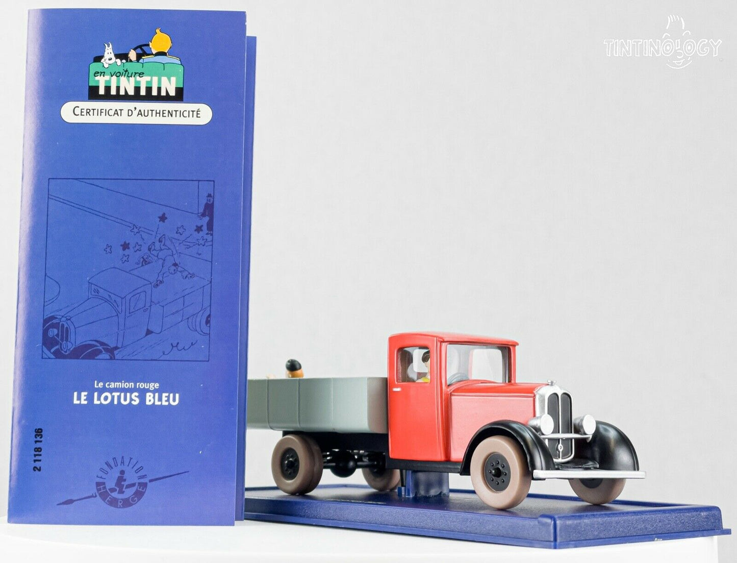 ATLAS TINTIN CAR # 36 Red Truck - Blue Lotus Herge model car 1/43 Scale