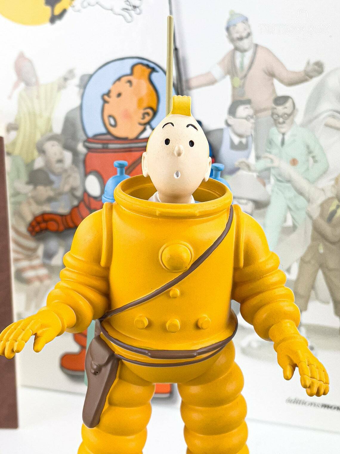 Tintin Figurines Officielle # 7 Tintin in Spacesuit - Moon Herge model ML Figure
