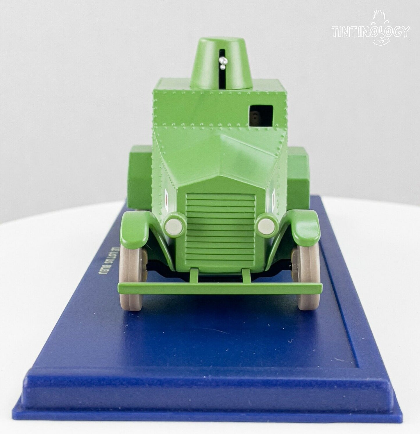 ATLAS TINTIN CAR # 37 Armoured Car - Blue Lotus Herge model car 1/43 Scale
