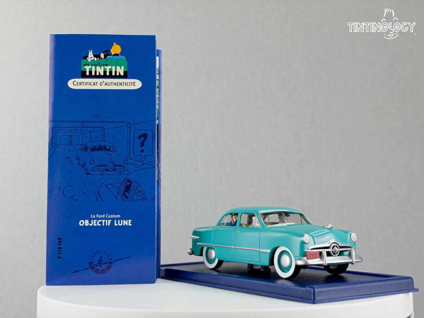 ATLAS TINTIN CAR # 49 Ford Custom - Destination Moon Herge model car 1/43 Scale