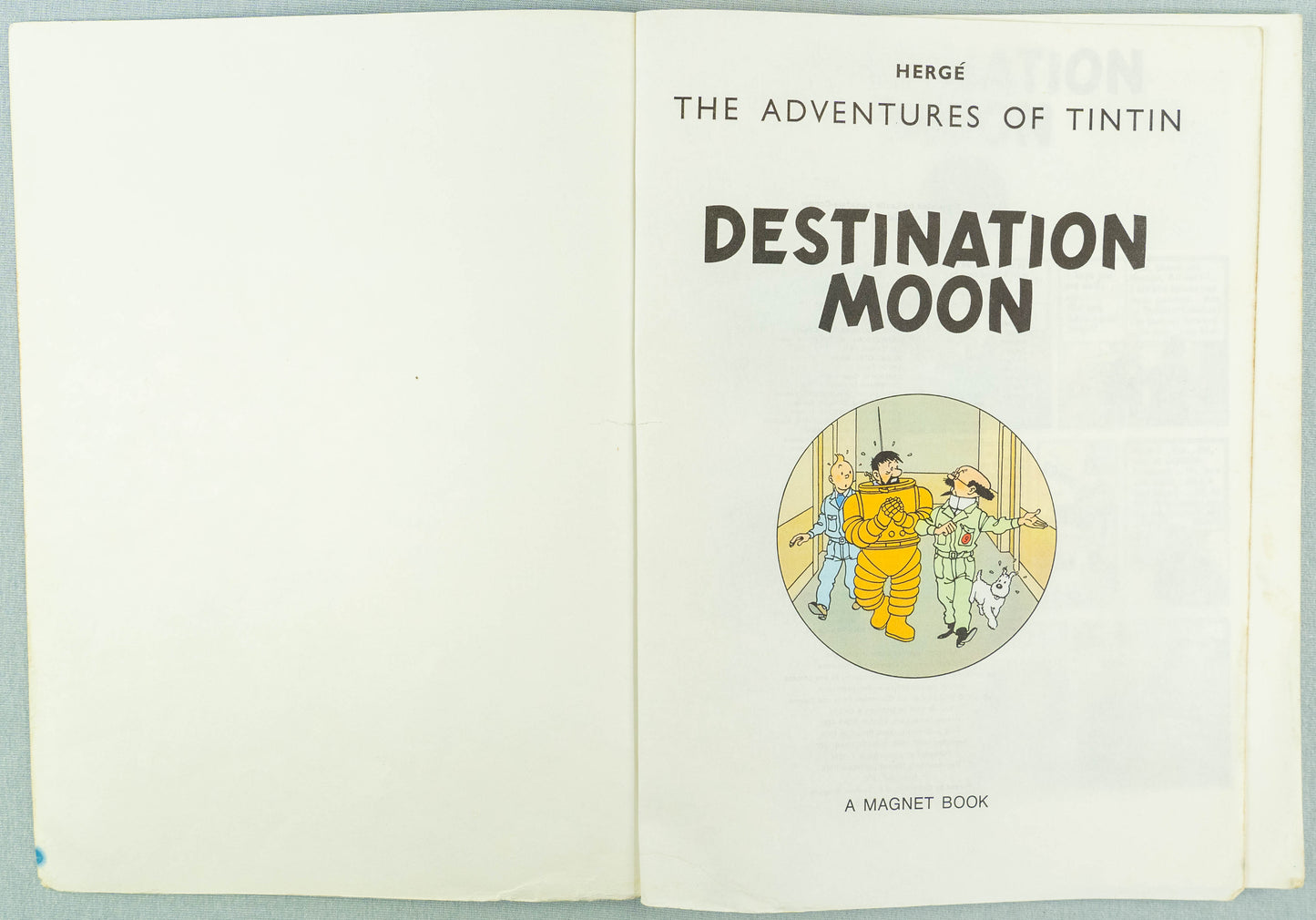 Destination Moon - Tintin Magnet UK Paperback Edition Book 1980s