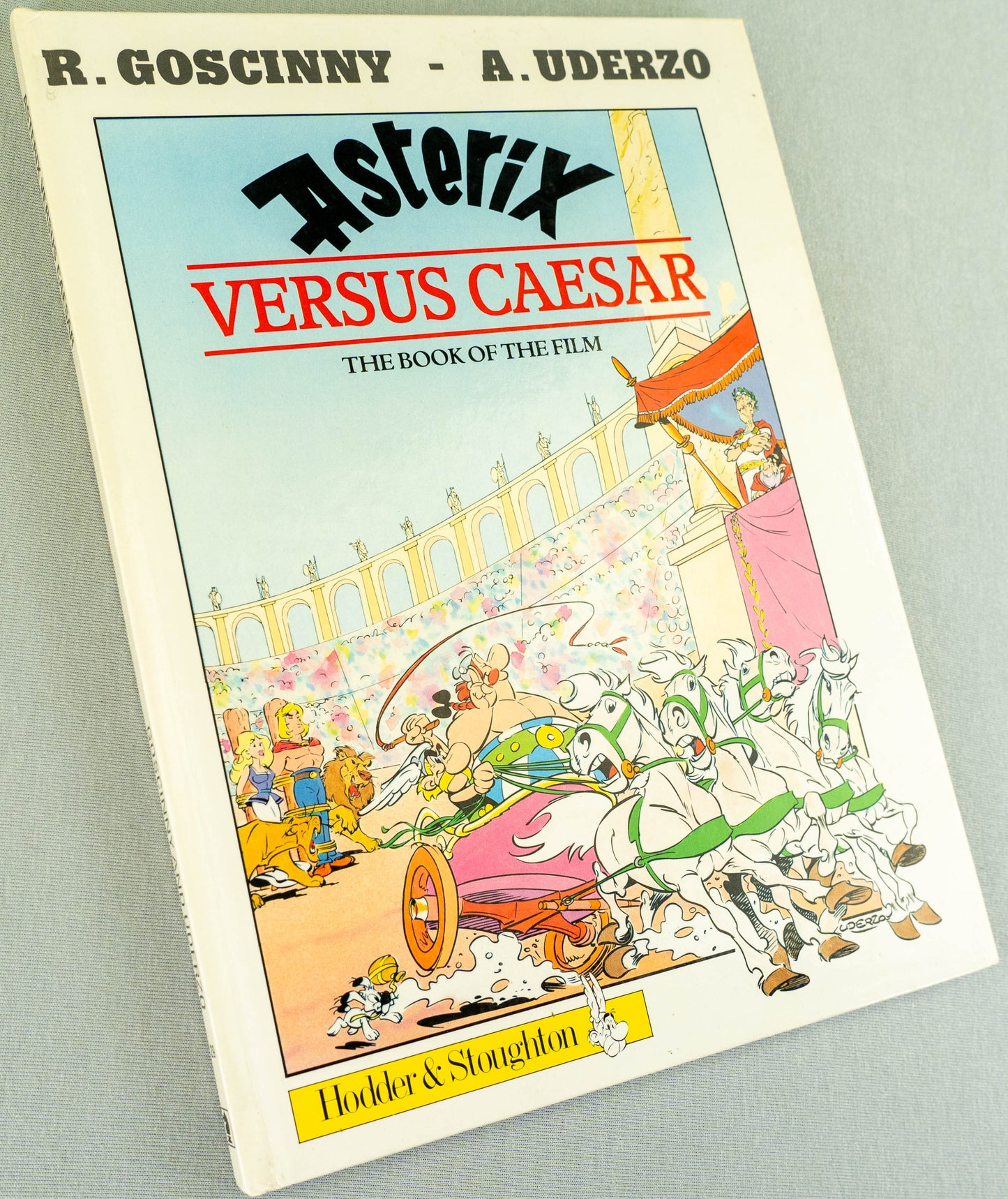 Asterix Versus Caesar 1986 Hodder 1st UK Edition HB Comic Book EO Uderzo