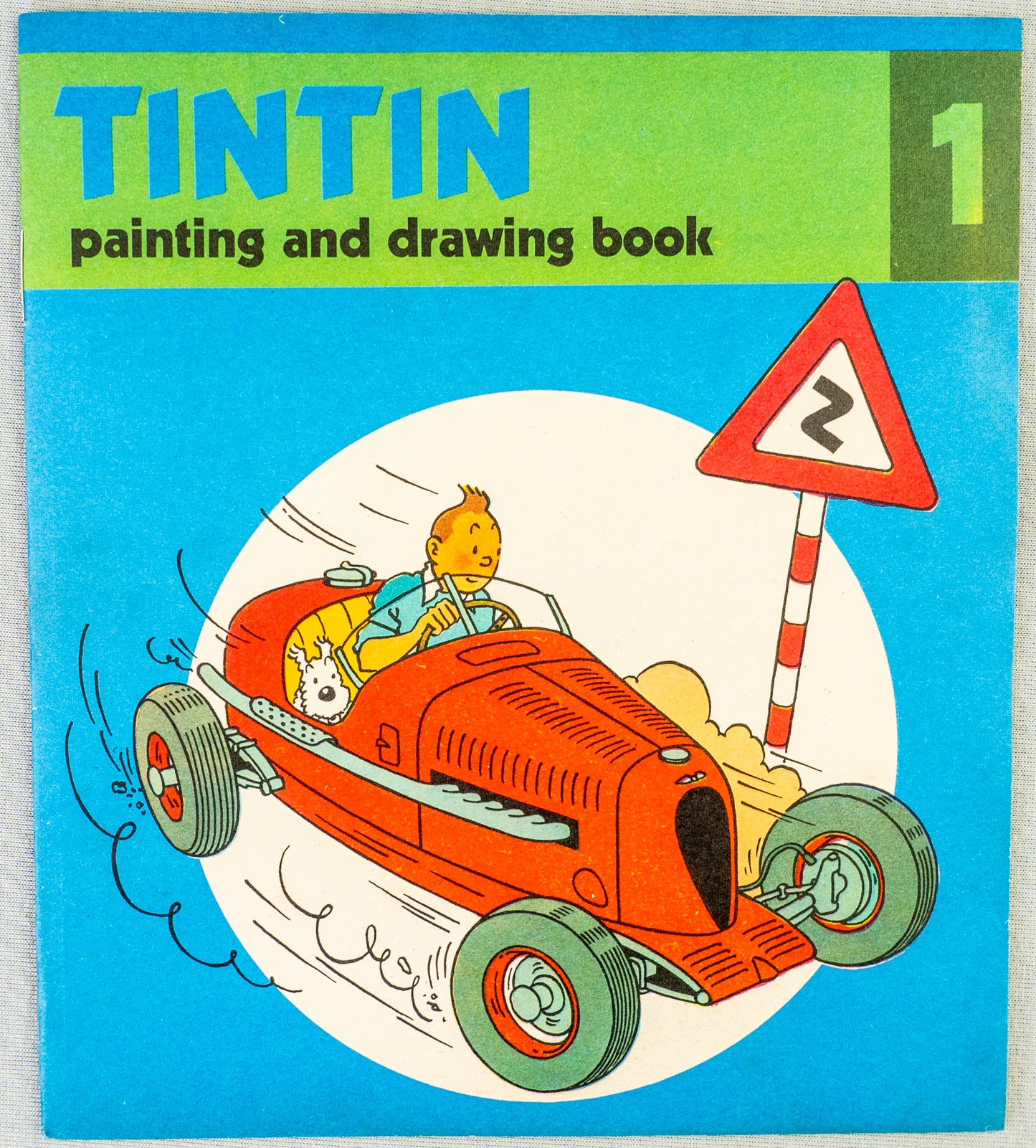 Volume 1 of 12 - Tintin Painting & Drawing Book Methuen 1977 1st Edition