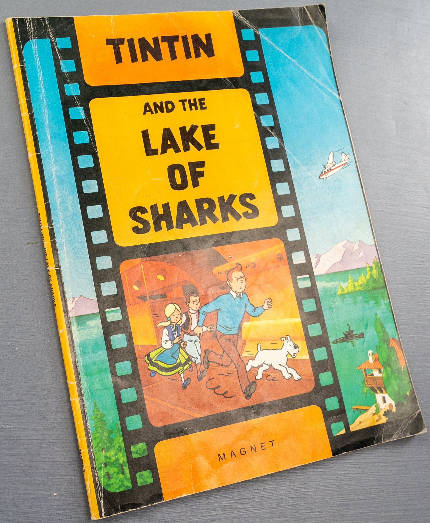 The Lake of Sharks - Tintin Magnet UK Paperback Edition Book 1980s